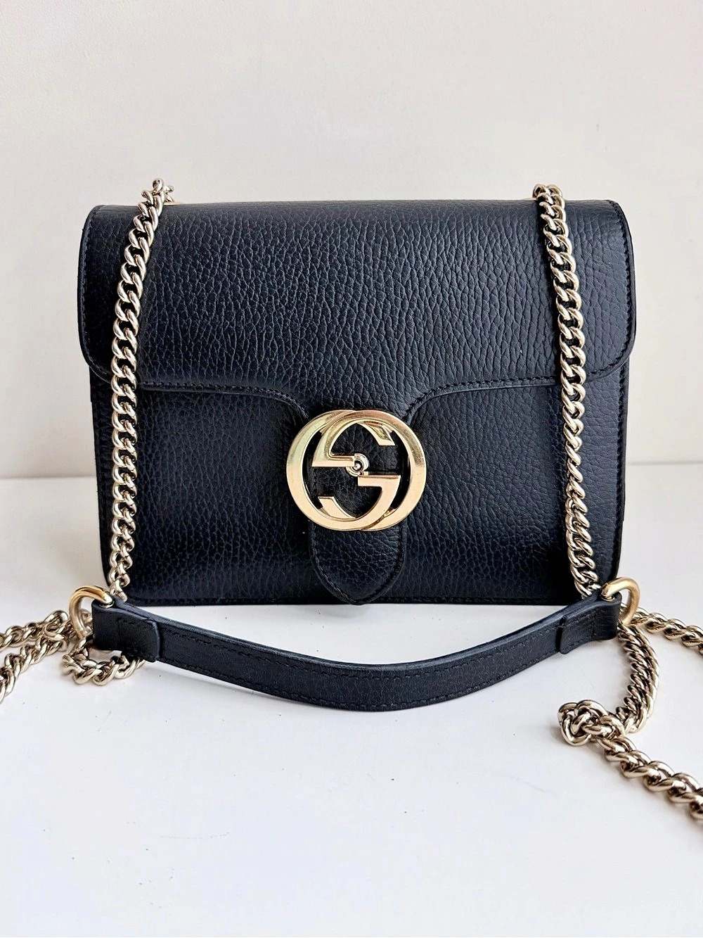 Gucci Interlocking G Chain Shoulder Bag Dollar Calfskin Small Black